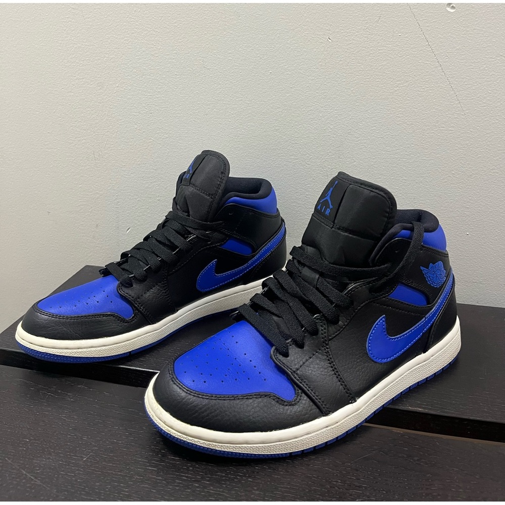 Nike air Jordan mid midnight blue/black 7.5
